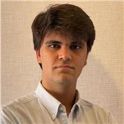 Soy estudiante de ingeniería civil y ADE en la UPM. Doy clases particulares de matemáticas y física, además de otras materias